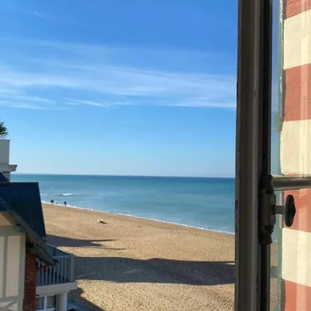 Appartement, Accès Direct Plage, Vue Imprenable Face à La * Villers-sur-Mer