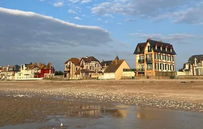 Appartement, Accès Direct Plage, Vue Imprenable Face à La * Villers-sur-Mer