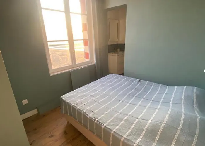 Apartment Appartement, Acces Direct Plage, Vue Imprenable Face A La Villers-sur-Mer